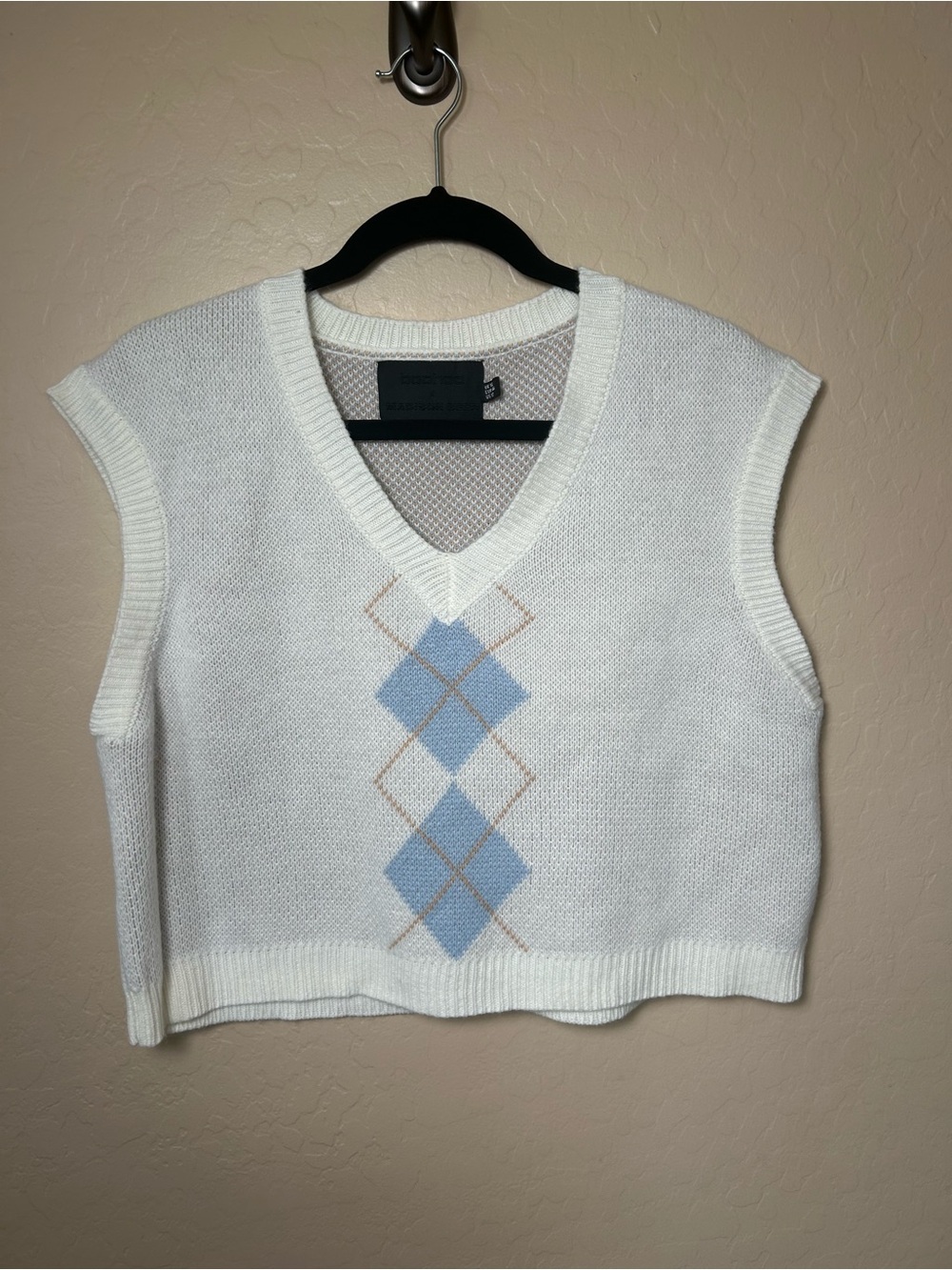 Boohoo Madison Beer Knit Argyle V-Neck Sweater Vest Blue Diamond Pattern 90’s